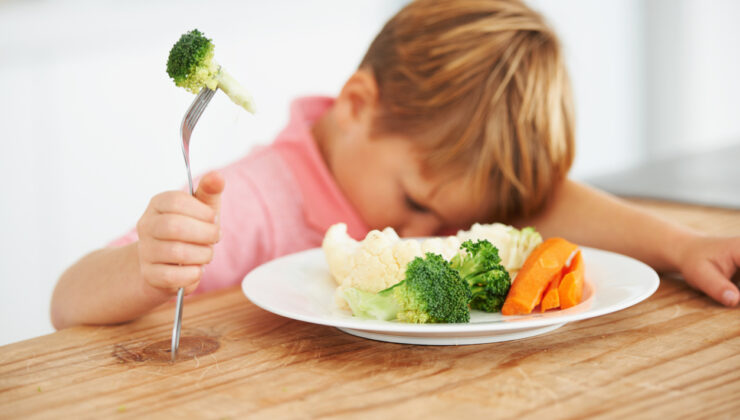 Çocuklarda “seçici yeme problemi”  Çocuğunuzun yediğine değil,   duygularına odaklanın