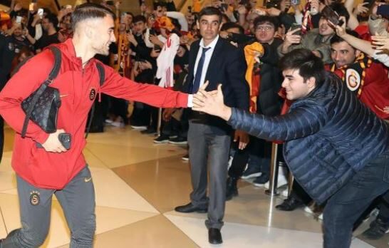 Galatasaray, Azerbaycan Temsilcisi Bakü’de Coşkuyla Karşılandı