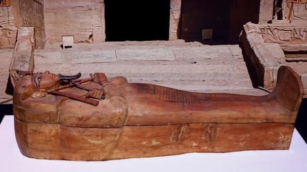 Mısır’daki Firavun 2. Ramses Tabutu Sergi İçin Paris’e Götürüldü