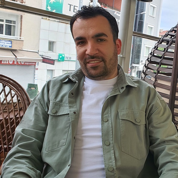 Dijitalleşmenin Çelik Takı Sektörüne Katkıları: Yasin Topçu’nun Başarılı Dijital Dönüşümü