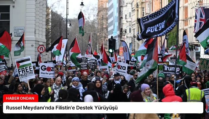 Russel Meydanı’nda Filistin’e Destek Yürüyüşü